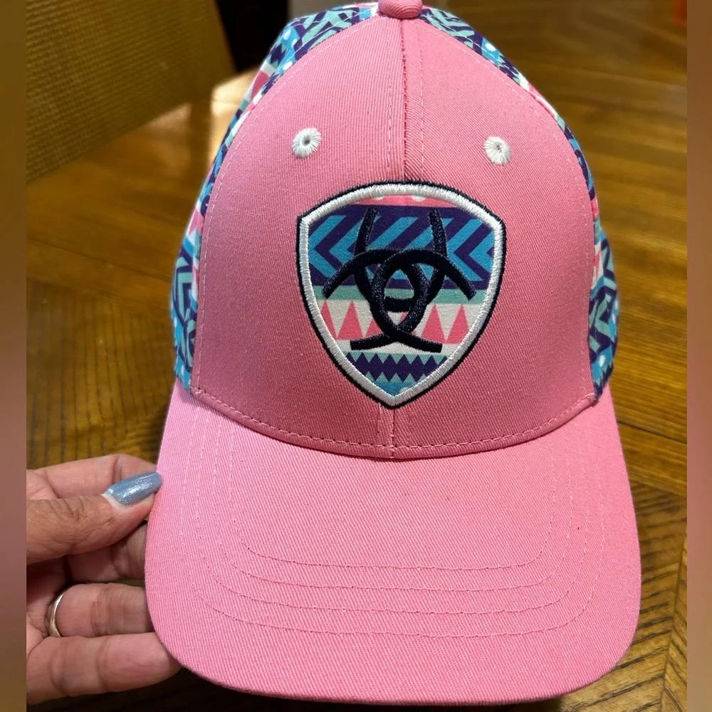 Ariat Pink Lucy Aztec print SnapBack Youth Cap One Size fits Most - Picture 1 of 8